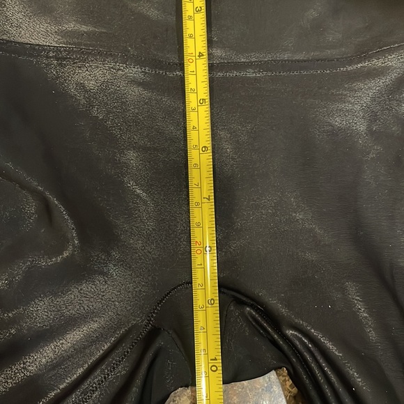 Spanx Shapewear Ready-to-Wow! Faux Leather Leggings Black Size Small - Picture 10 of 13